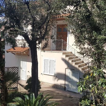 Villa Il Boschetto San Vincenzo Luaran gambar