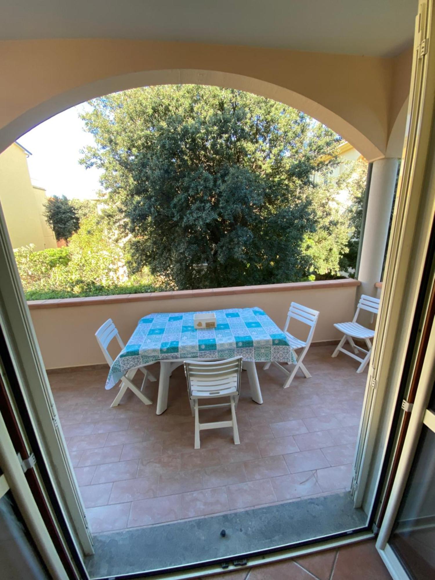 Villa Il Boschetto San Vincenzo Luaran gambar
