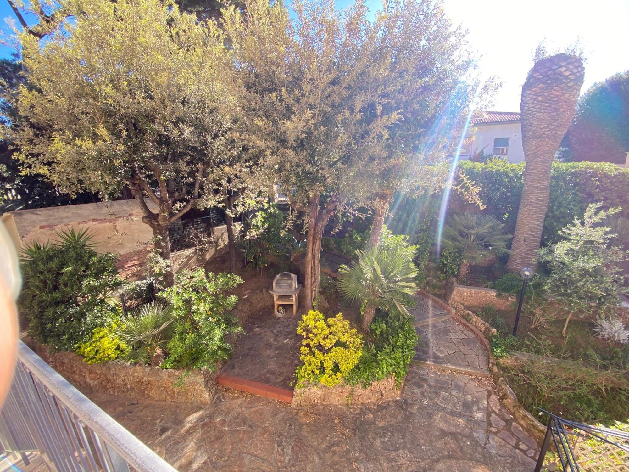 Villa Il Boschetto San Vincenzo Luaran gambar