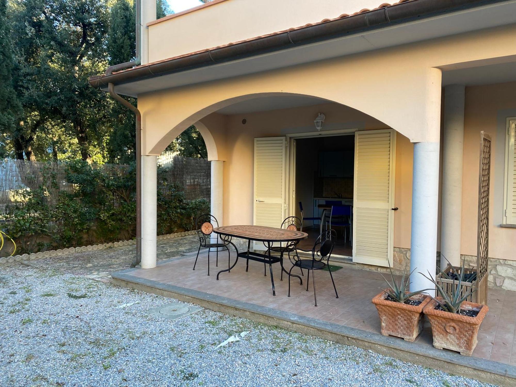 Villa Il Boschetto San Vincenzo Luaran gambar