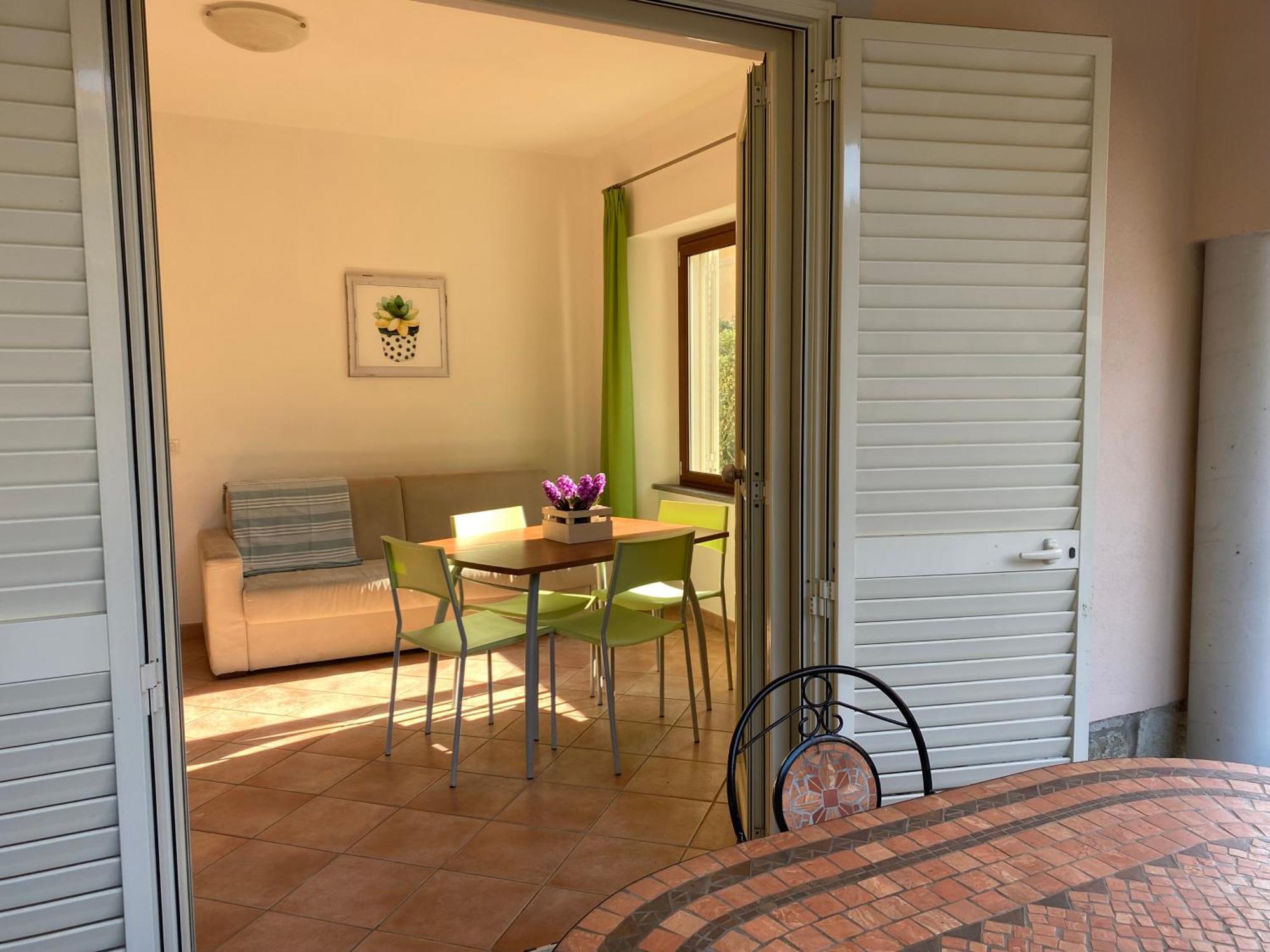 Villa Il Boschetto San Vincenzo Luaran gambar